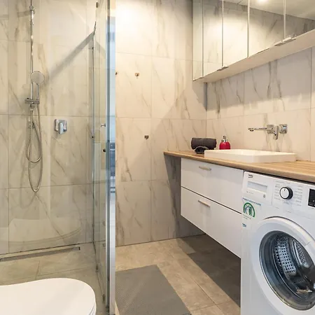 Markowska By Vaya Daire *